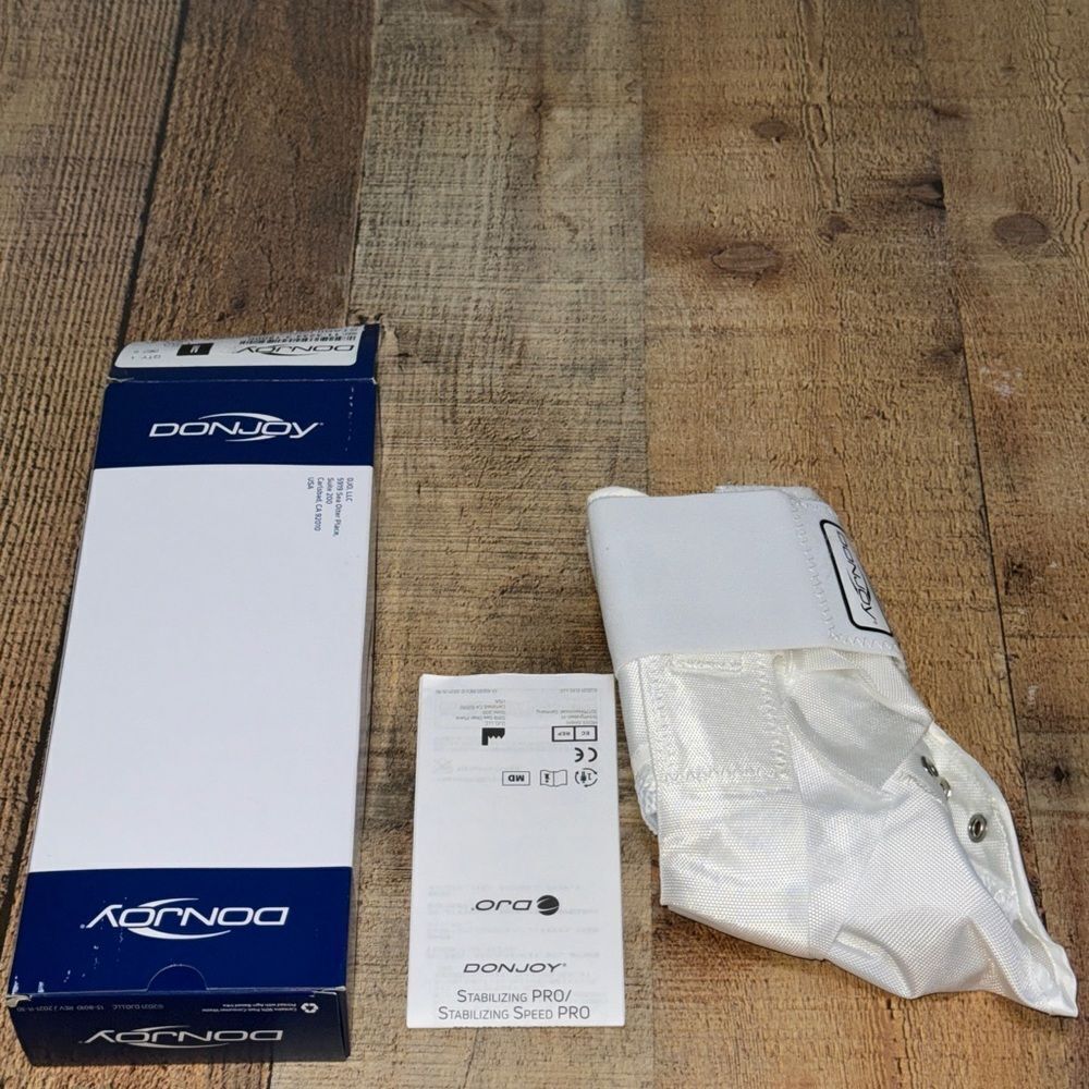 DonJoy Stabilizing Pro Ankle Support Brace, White,‎ Medium